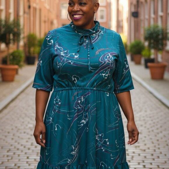 unbranded Dresses & Skirts - Vintage 70’s women’s plus size dress